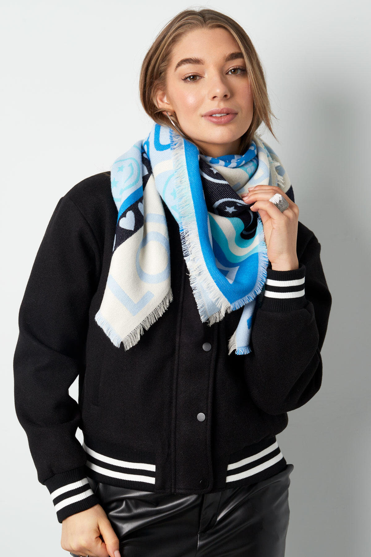 Sciarpa giorno luminoso h5 Immagine2