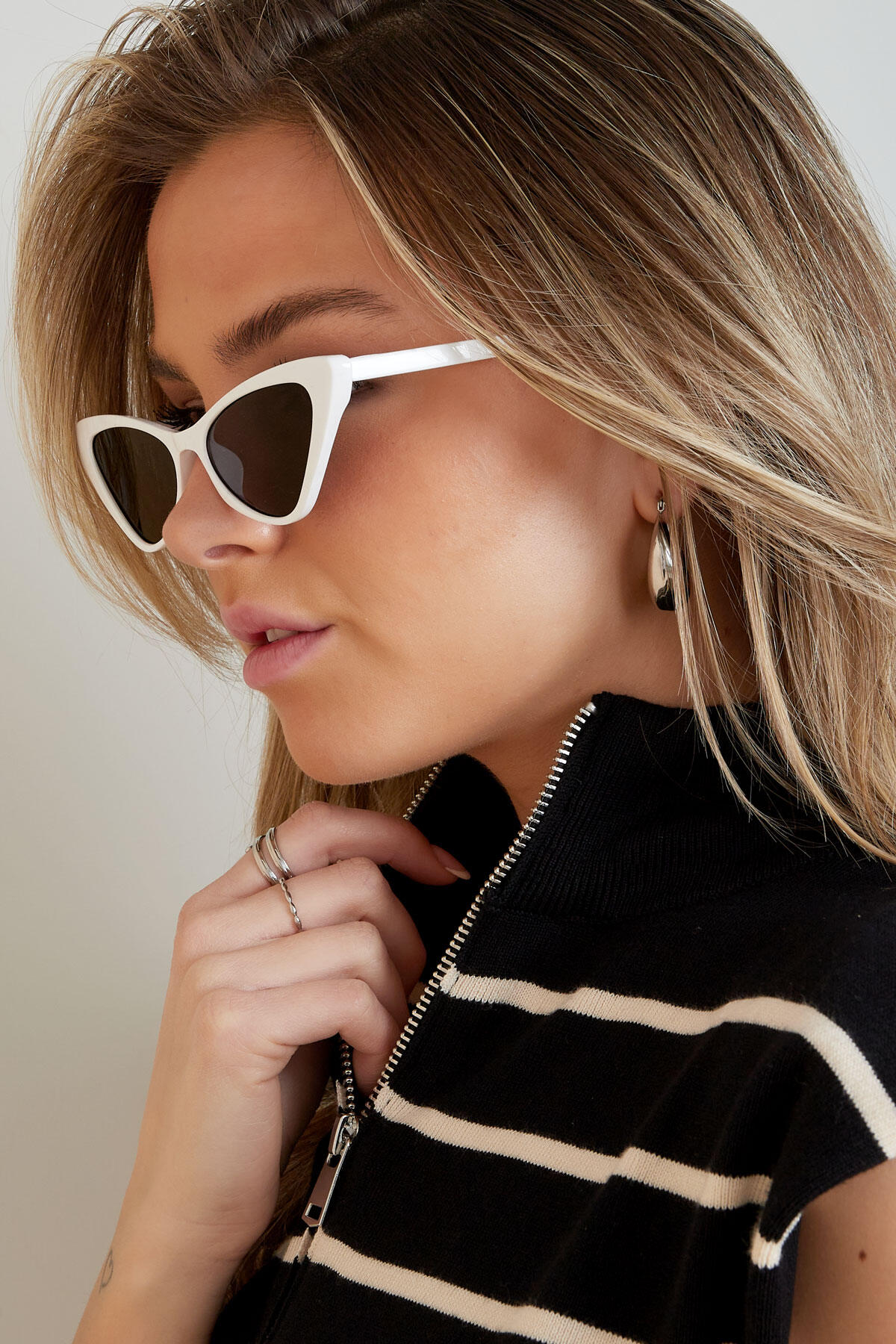 Barbie vibe sunglasses h5 Picture3