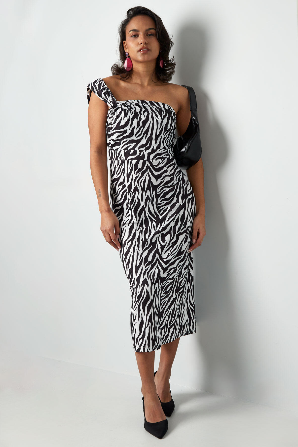 Abito Maxi Donna in Poliestere a Spalla Singola con Stampa Zebra Immagine2