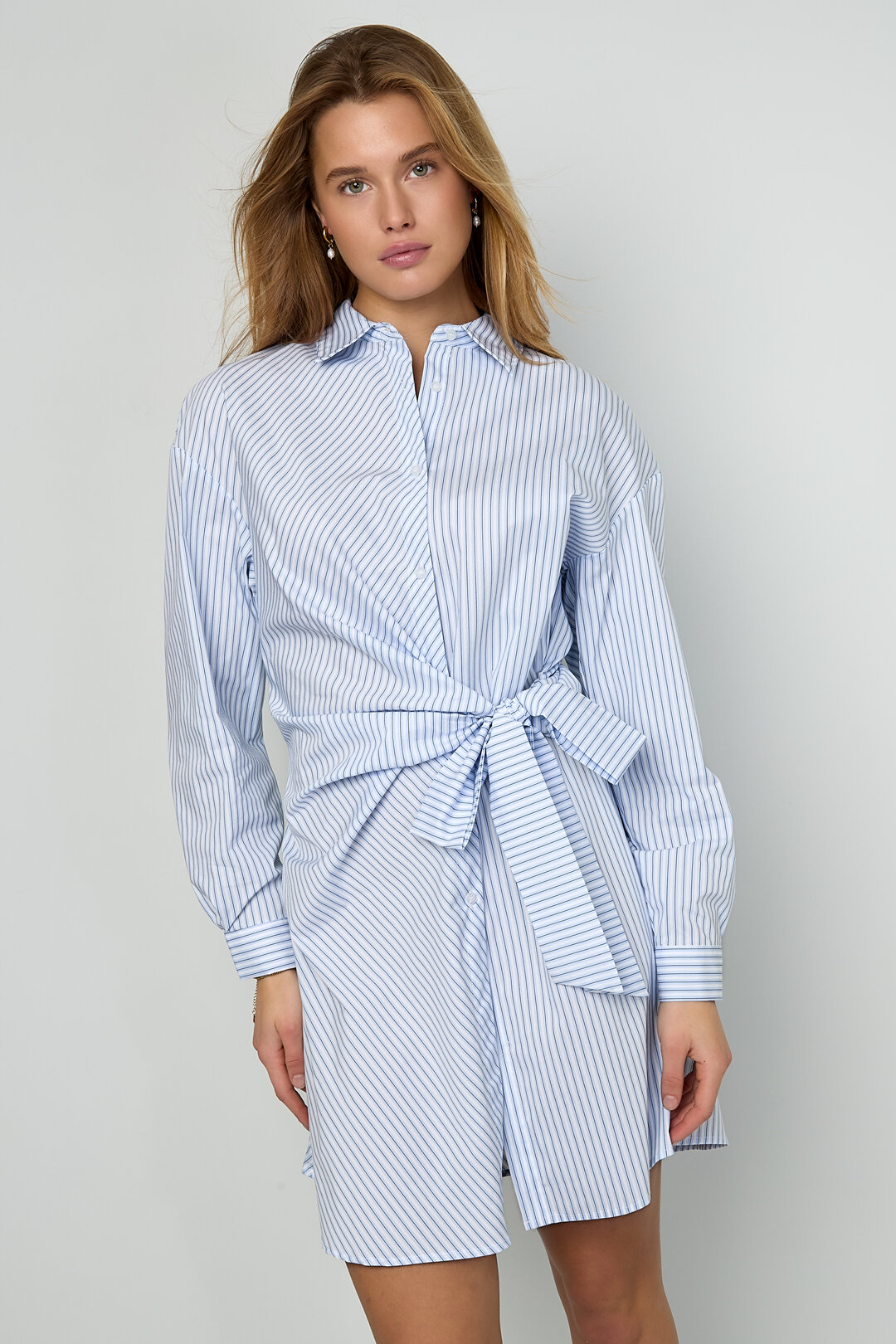Knotted Blouse Dress Picture5