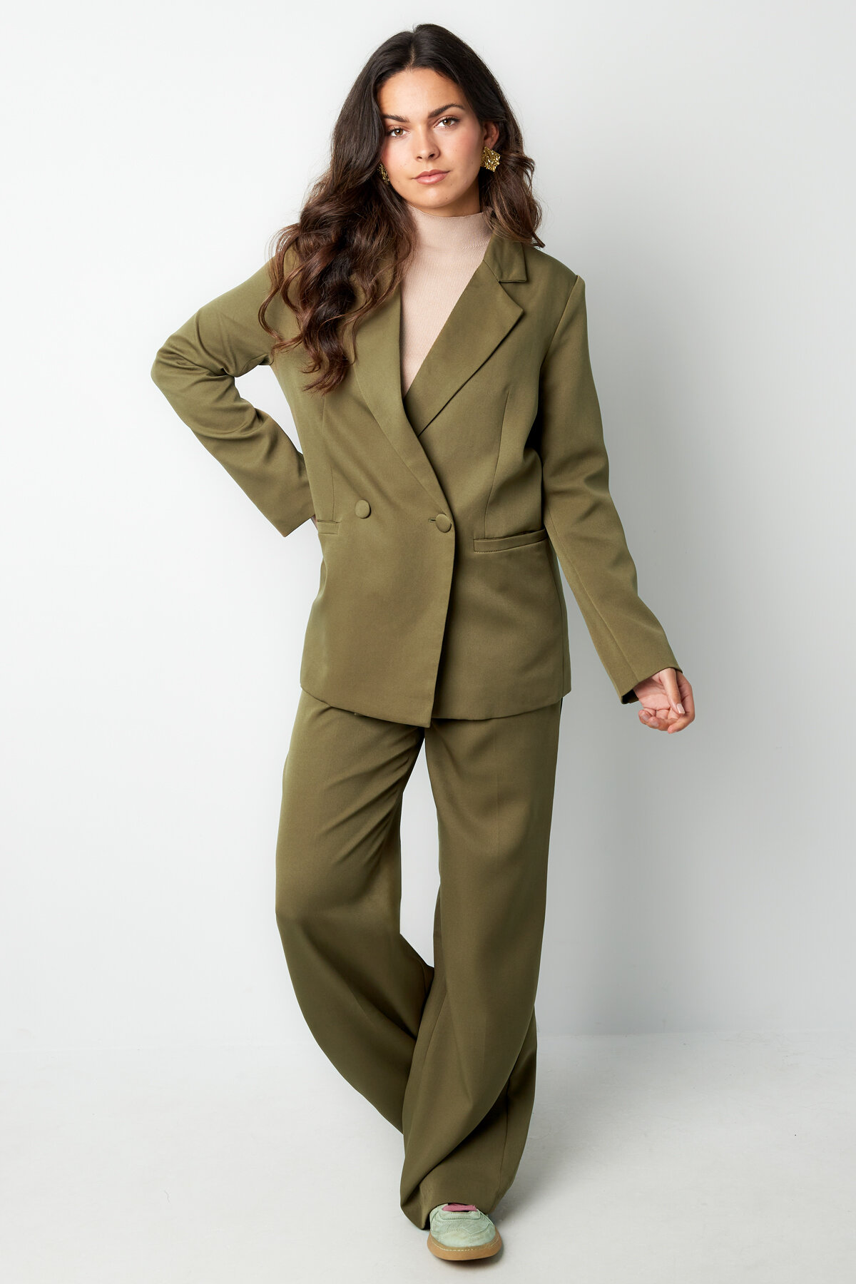 Completo Donna in Poliestere Doppio Bottone Taglio Strutturato h5 Immagine6