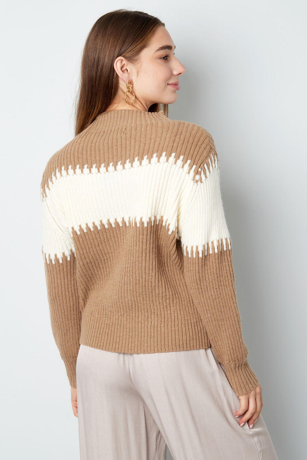 Gestrickter Pullover Mit Großen Streifen – Grau h5Bild11