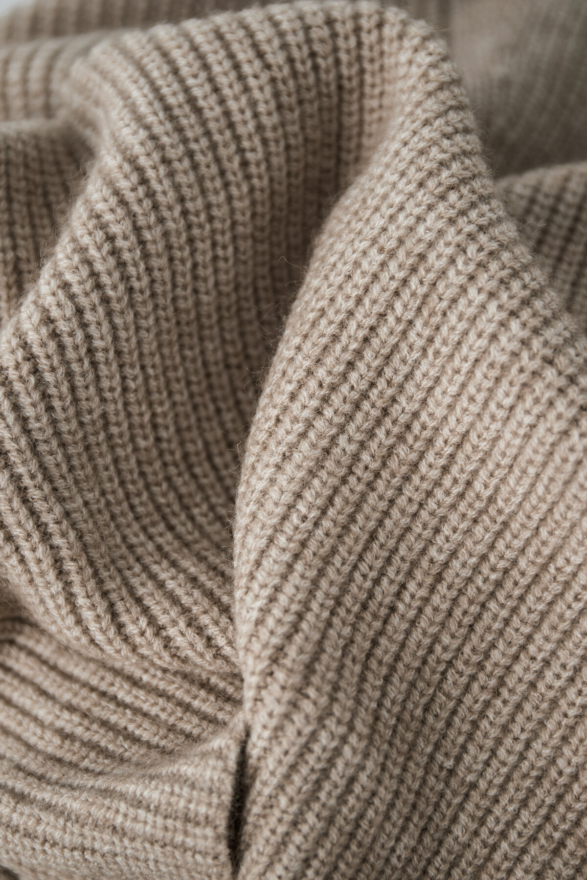 Maglione da donna in misto lana lavorato a maglia con zip parziale tessuto a coste h5 Immagine9