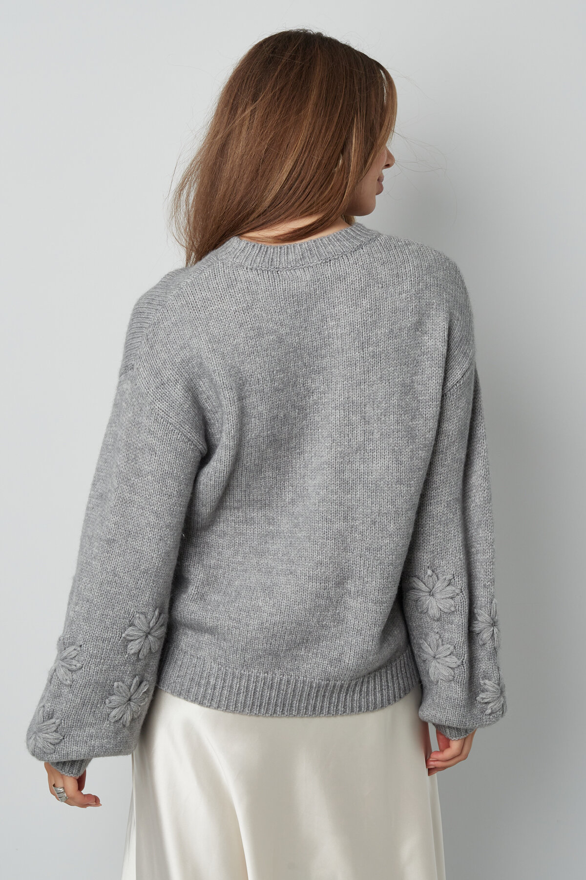 Knitted Wool Blend Women's Oversized Sweater Floral Applique Picture12