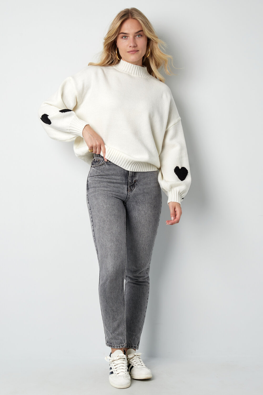Maglione Donna Oversized in Mistura di Lana lavorata a Maglia con Applicazione Cuore h5Immagine5