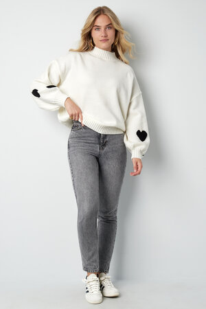 Maglione Donna Oversized in Mistura di Lana lavorata a Maglia con Applicazione Cuore h5 Immagine5