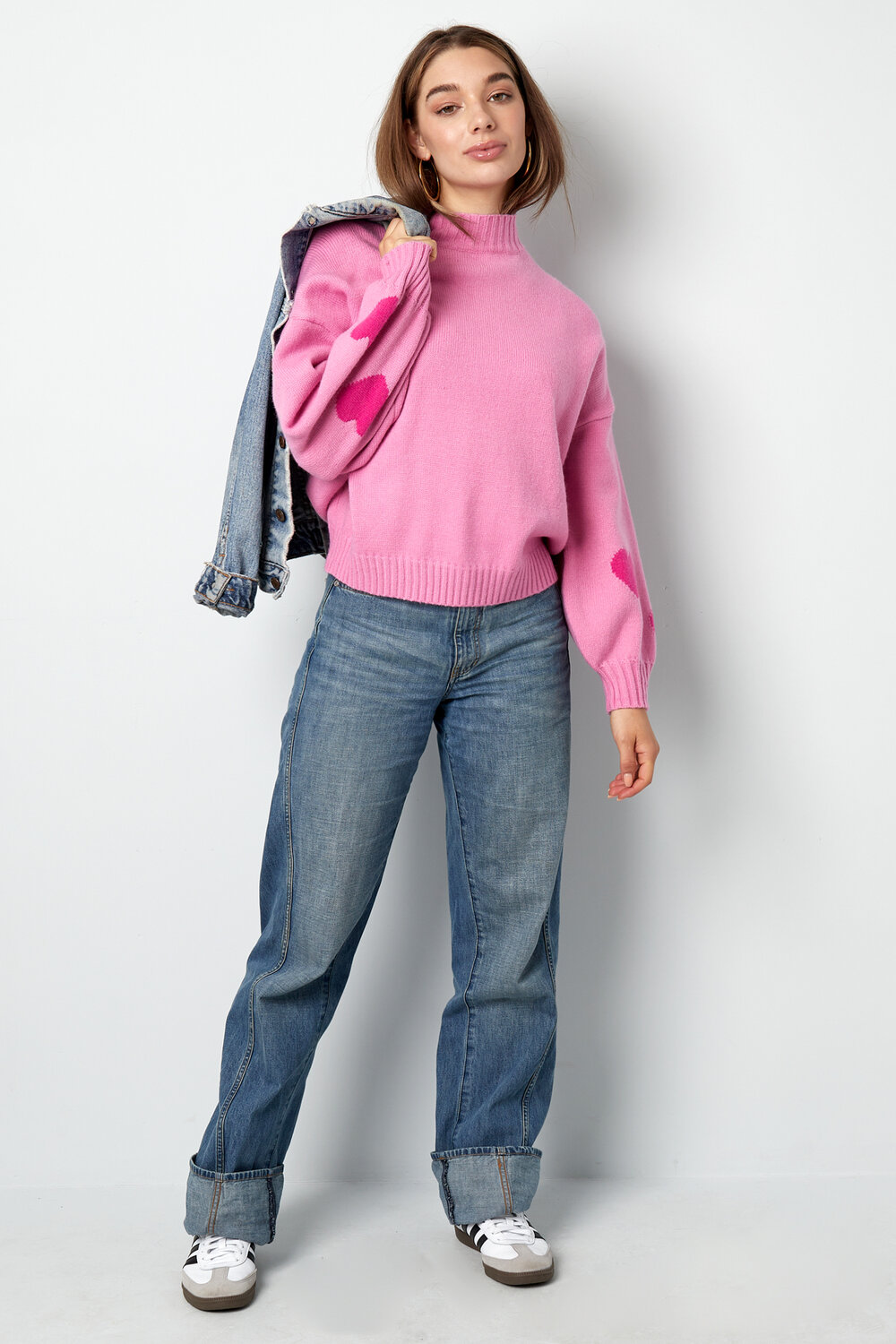 Maglione Donna Oversized in Mistura di Lana lavorata a Maglia con Applicazione Cuore h5Immagine8