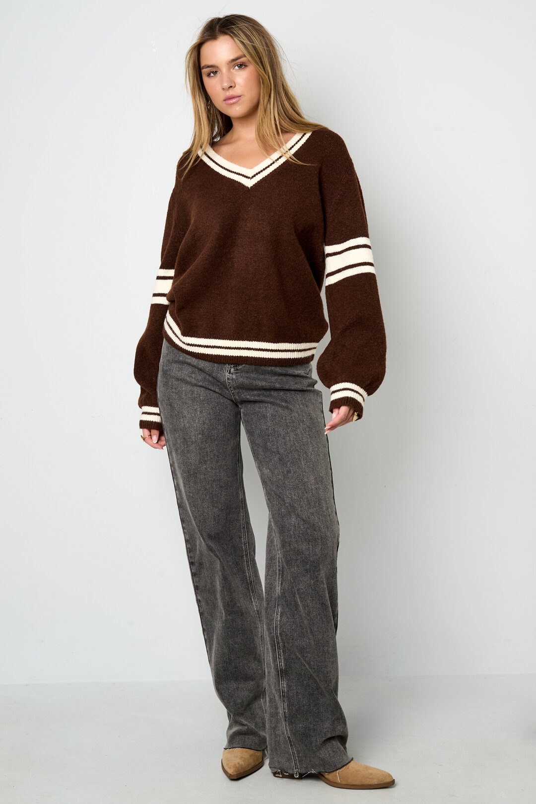 Knitted Polyester Fiber Women's V-Neck Sweater Sporty Contrast Stripes h5 Picture4