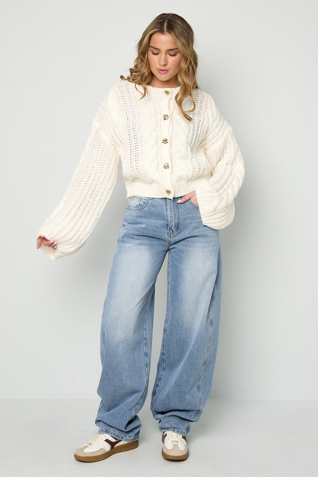 Cable Cardigan h5 Picture6