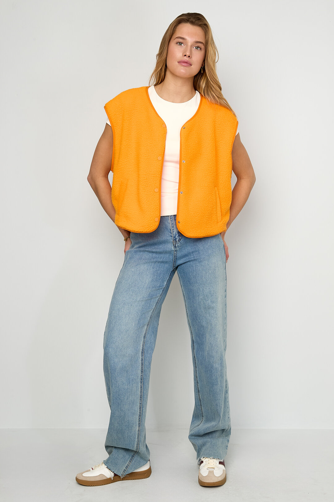Sleeveless Vest h5 Picture8
