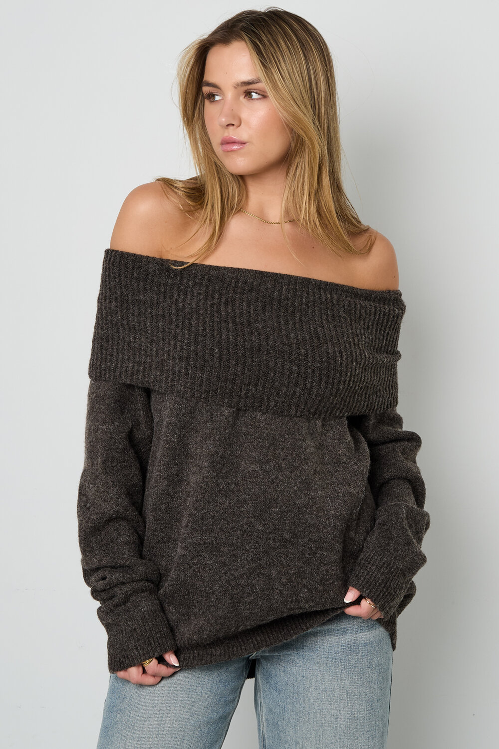 Knitted Polyester Fiber Women's Off-Shoulder Sweater Elegant Solid Color h5Picture7