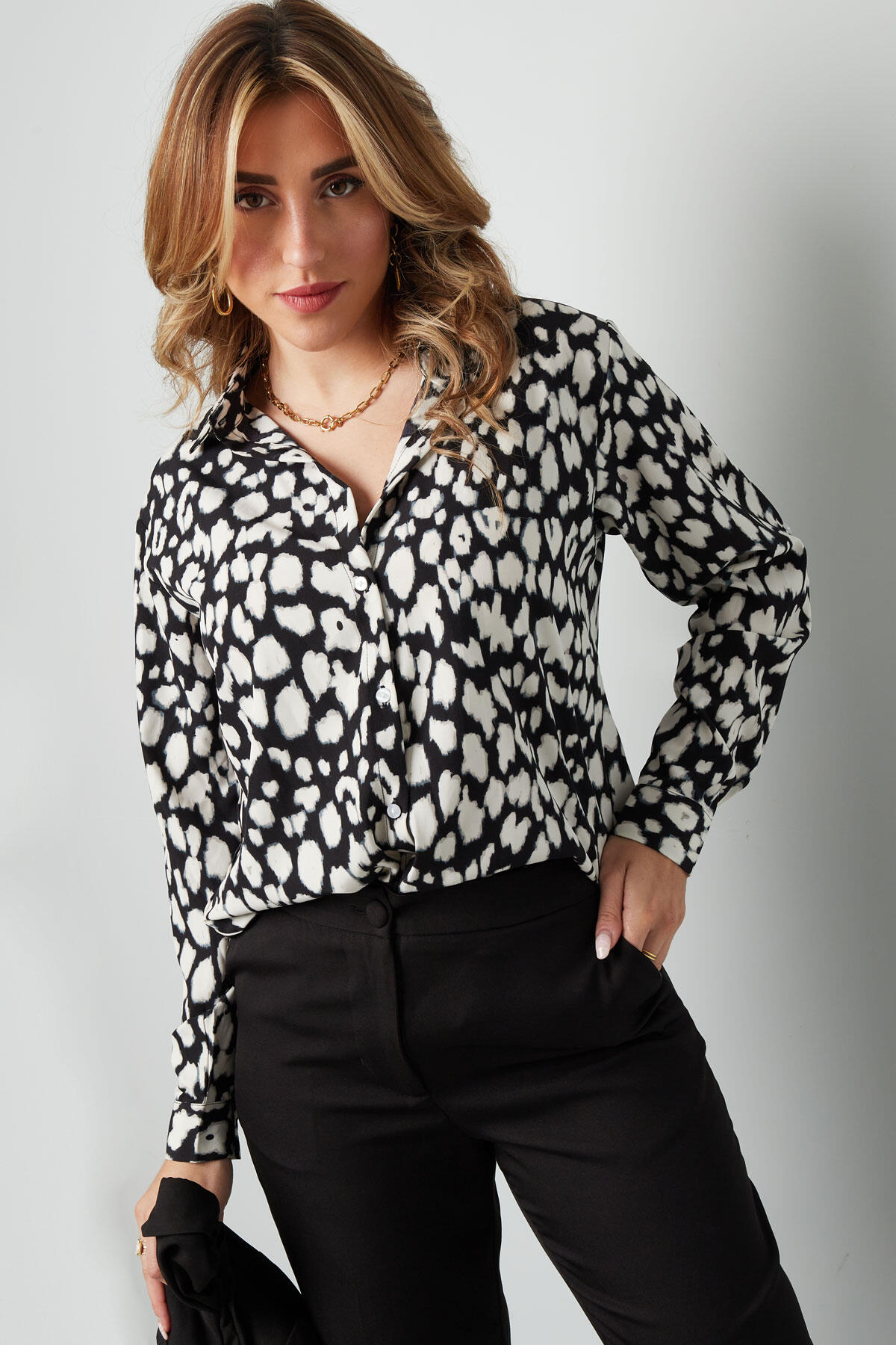 Bluse mit Panthermuster in Rot Bild4
