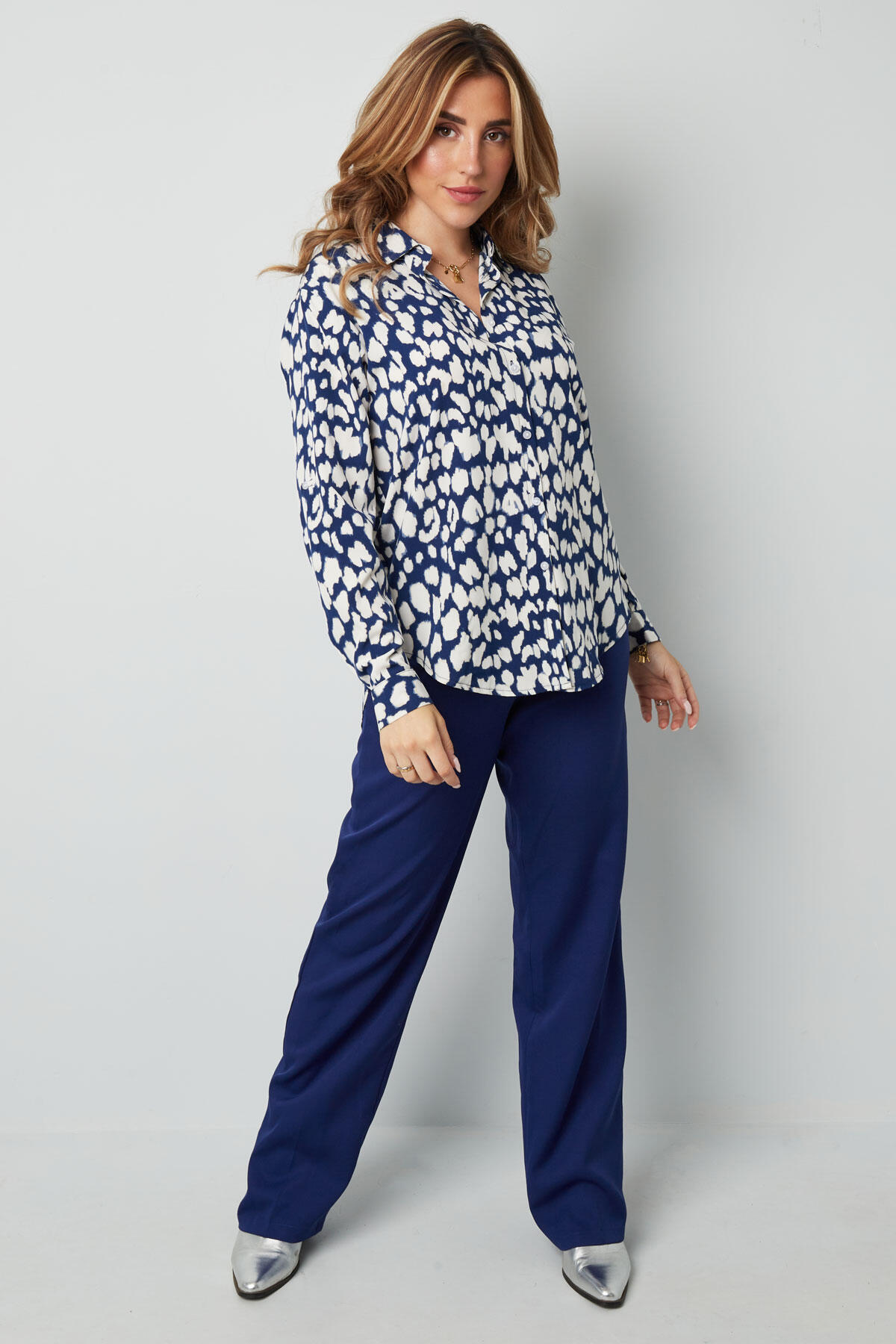 Bluse mit Panthermuster in Rot Bild3