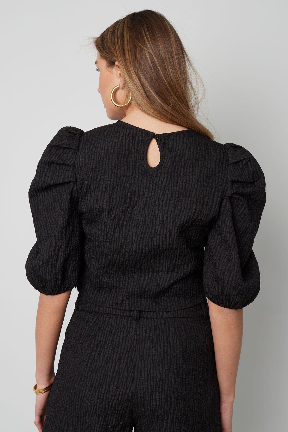 Frauen-Top Mit Puffärmeln Und Rippstruktur In Schwarz h5 Bild4
