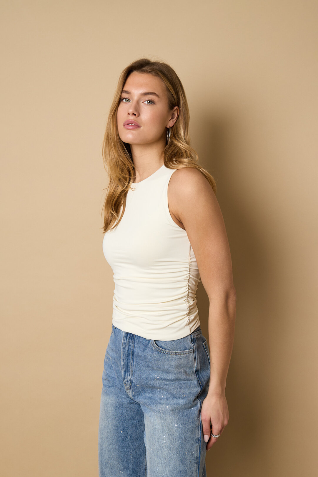 Basic Scrunch Top Picture3