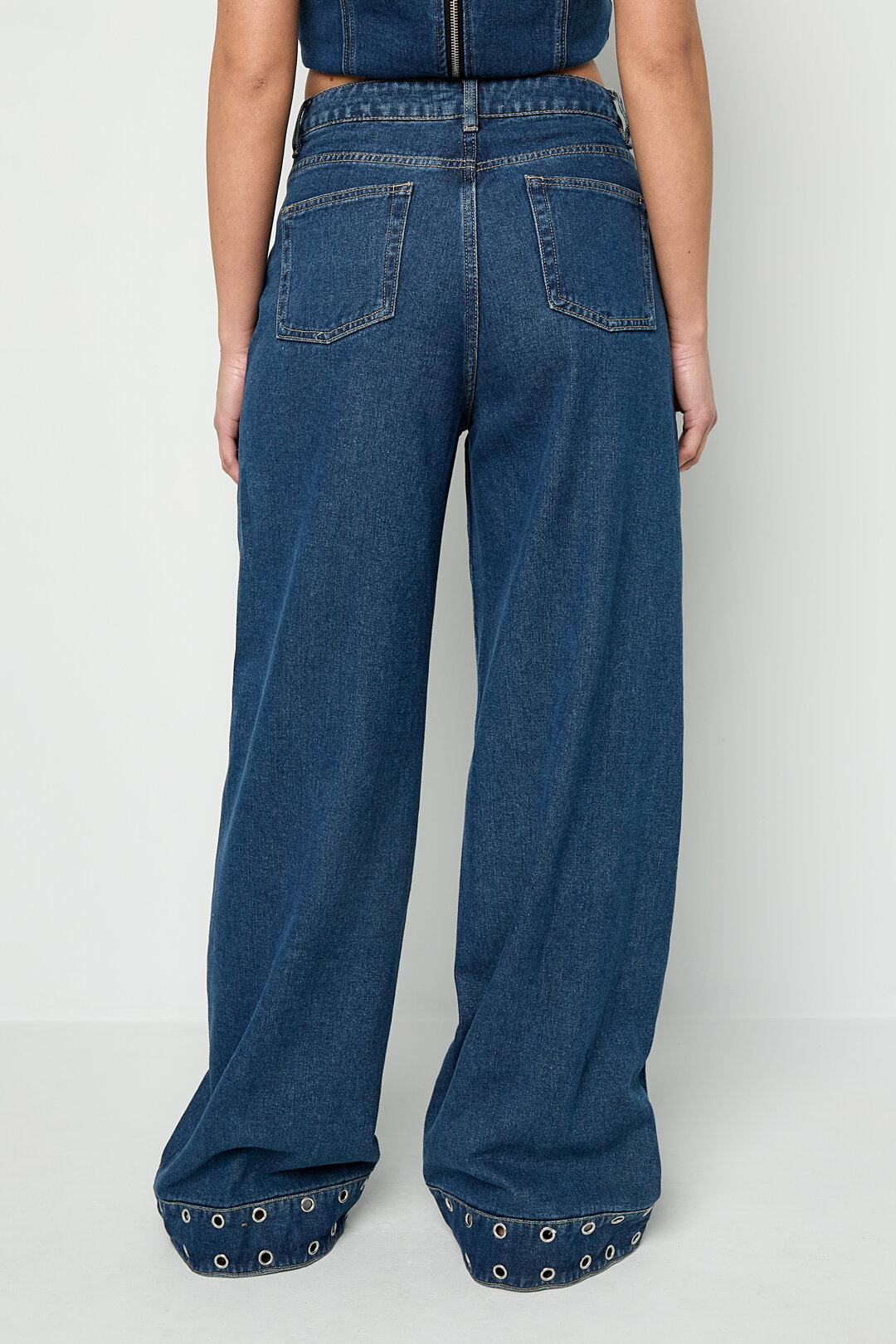 Eyelet Statement Jeans Picture9