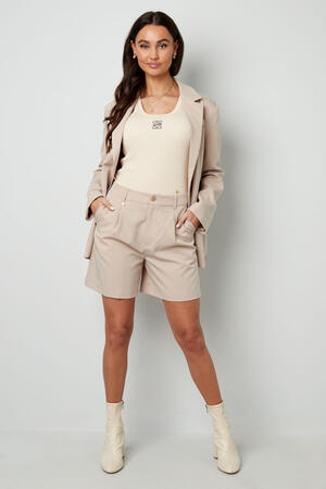 Shorts con pieghe h5 Immagine7