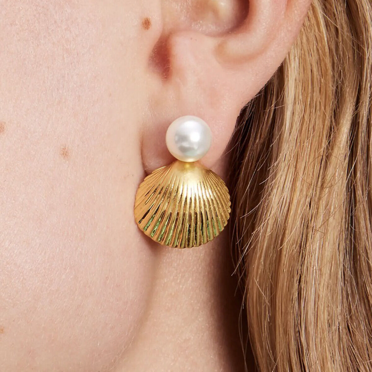  stile transfrontaliero nuovo temperamento moda personalità tutto-fiammifero 18k oro acciaio inossidabile intarsiato orecchini di perle conchiglia gioielli