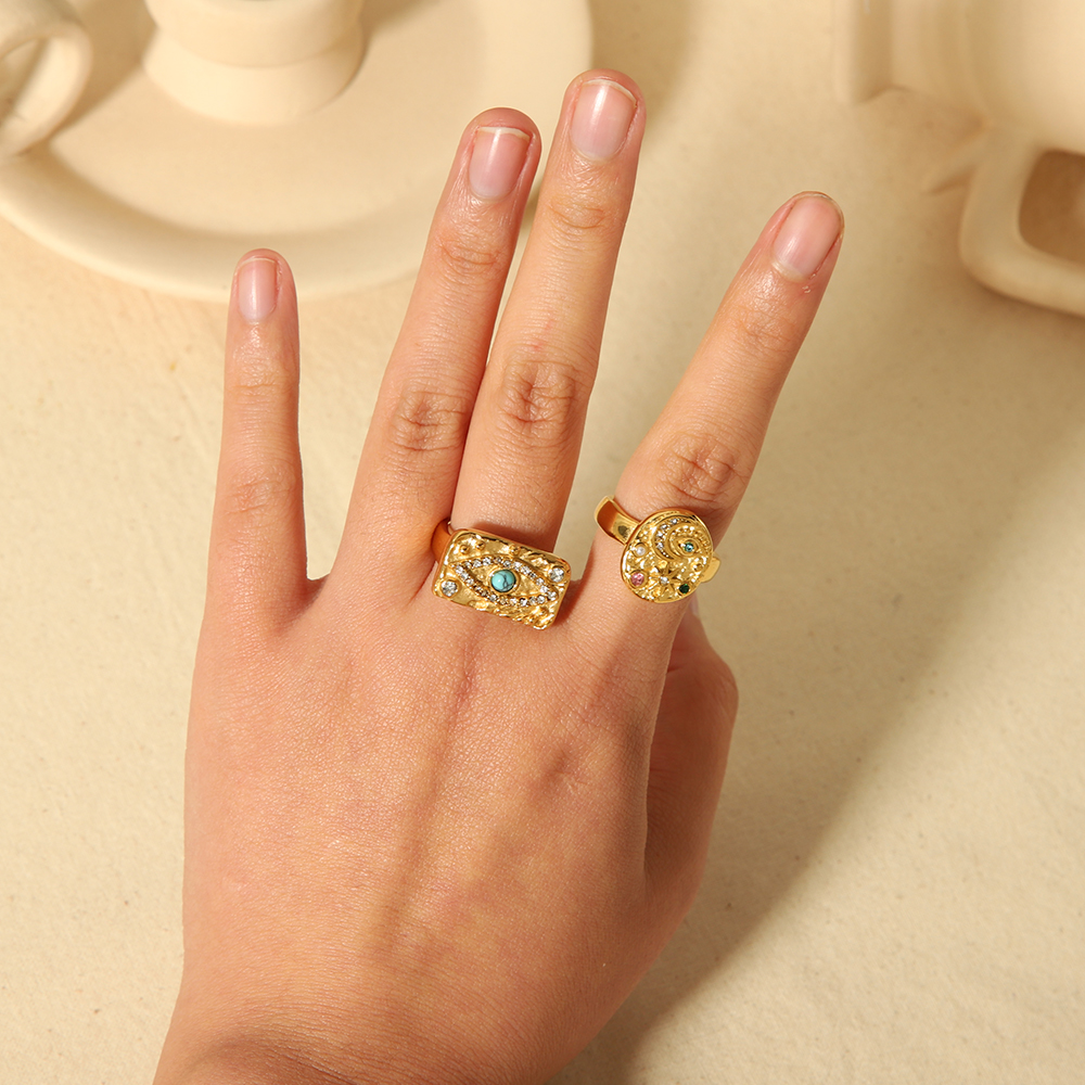 1 pezzo di anello alla moda in acciaio inossidabile placcato oro 18k con occhio di lava di diamanti colorati per le donne da indossare ogni giorno Immagine5