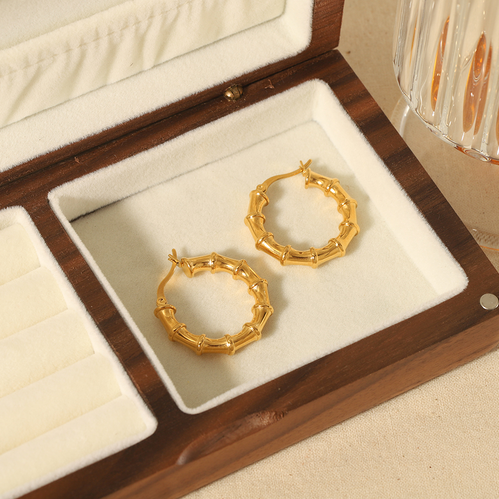 1 paire de boucles d'oreilles créoles en bambou en acier inoxydable plaqué or , simples et tendance, pour femmes, à porter au quotidien