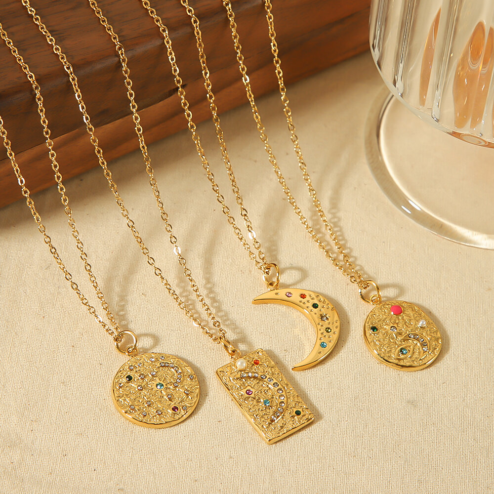 1 pièce de collier pendentif en diamant carré géométrique en acier inoxydable plaqué or  simple et à la mode pour bijoux pour femmes à porter au quotidien Image3
