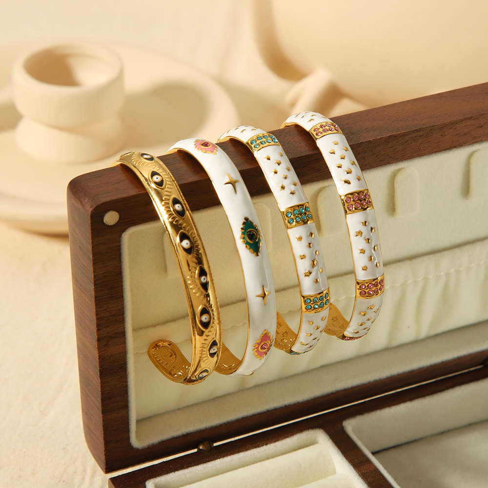 1 pezzo di elegante e alla moda bracciale aperto in acciaio inossidabile placcato oro 18k con goccia di olio intarsiata in zircone per gioielli da donna per l'uso quotidiano