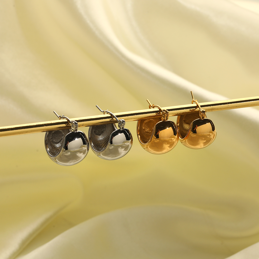 1 pair of simple classic  gold-plated stainless steel polished spherical earrings for women's jewelry for daily wear