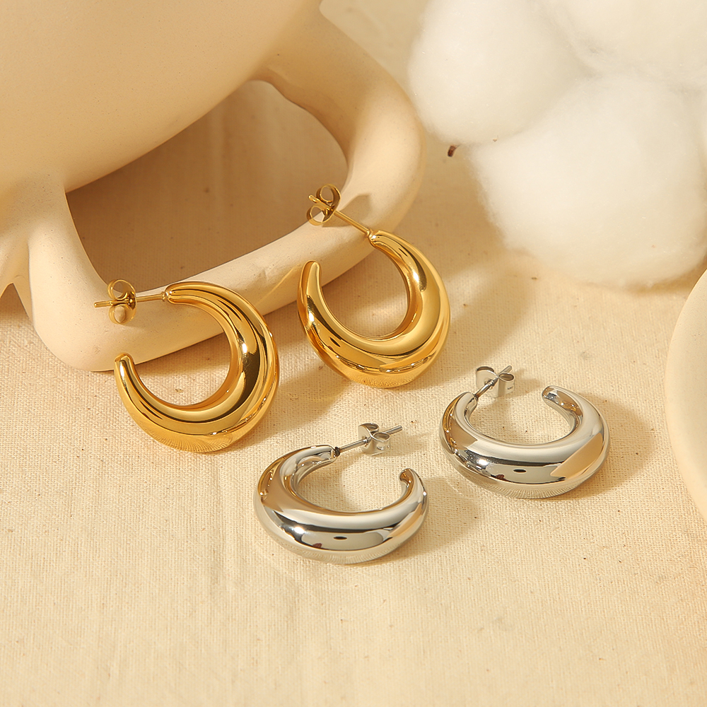 1 pair of classic fashion  gold stainless steel shiny hollow crescent earrings for women's daily wear Picture3