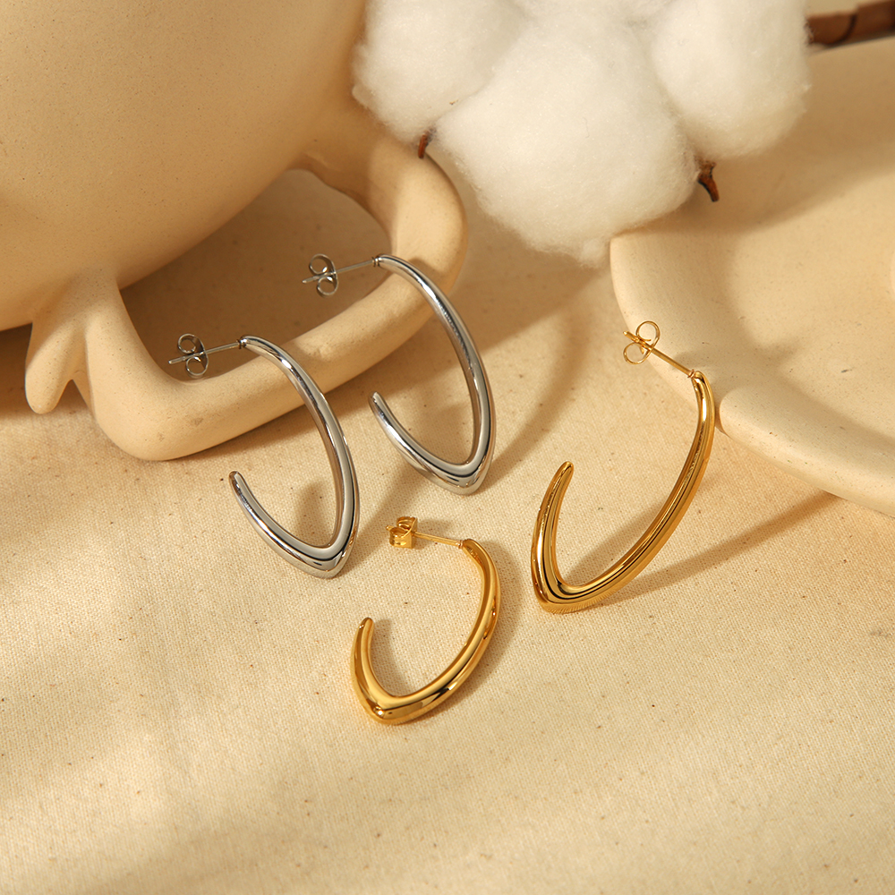 1 par de aretes geométricos en forma de c de acero inoxidable chapados en oro de  personalizados para mujer, joyería para uso diario. Imagen4