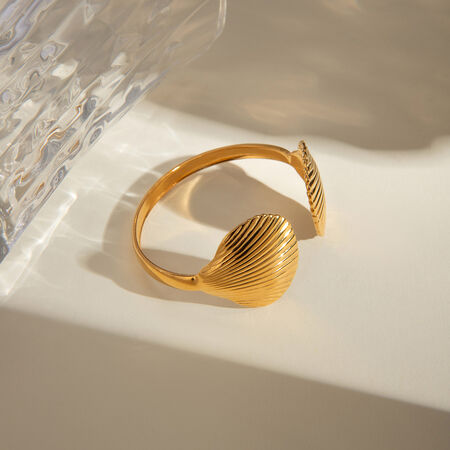 pulsera abierta sencilla con diseño de vieira pequeña de acero inoxidable de oro de 18 quilates, estilo transfronterizo europeo y americano, temperamento de , para mujer 2