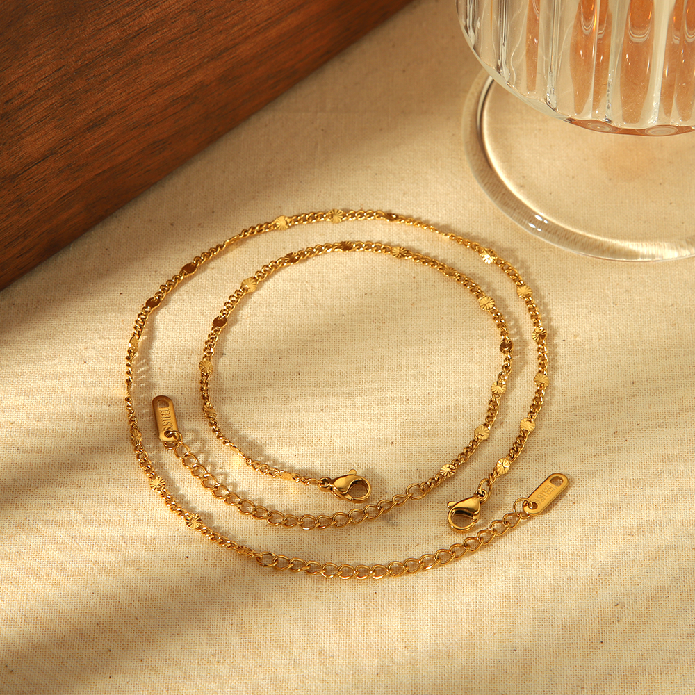 1 pezzo di semplice e alla moda bracciale a catena geometrica in acciaio inossidabile placcato oro 18K per donna da indossare ogni giorno Immagine4