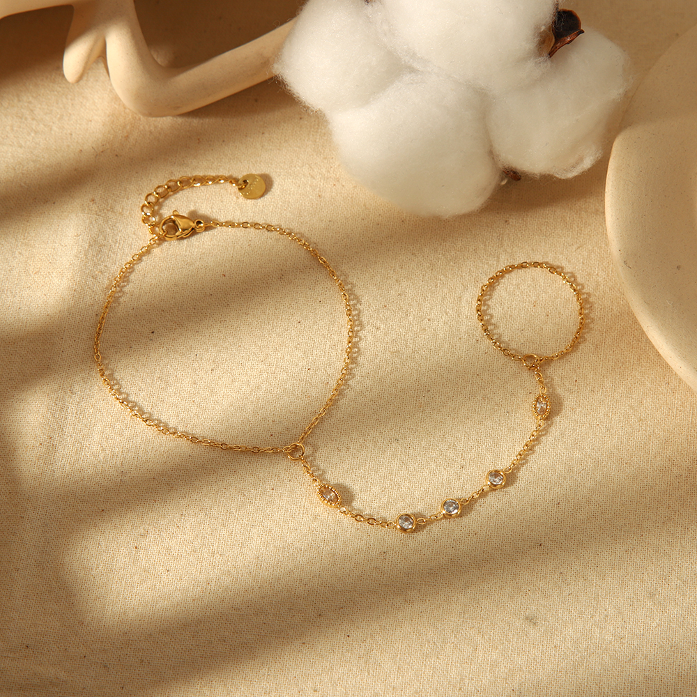 1 pezzo di semplice e alla moda braccialetto da dito in acciaio inossidabile placcato oro 18k con zirconi per le donne da indossare ogni giorno Immagine5