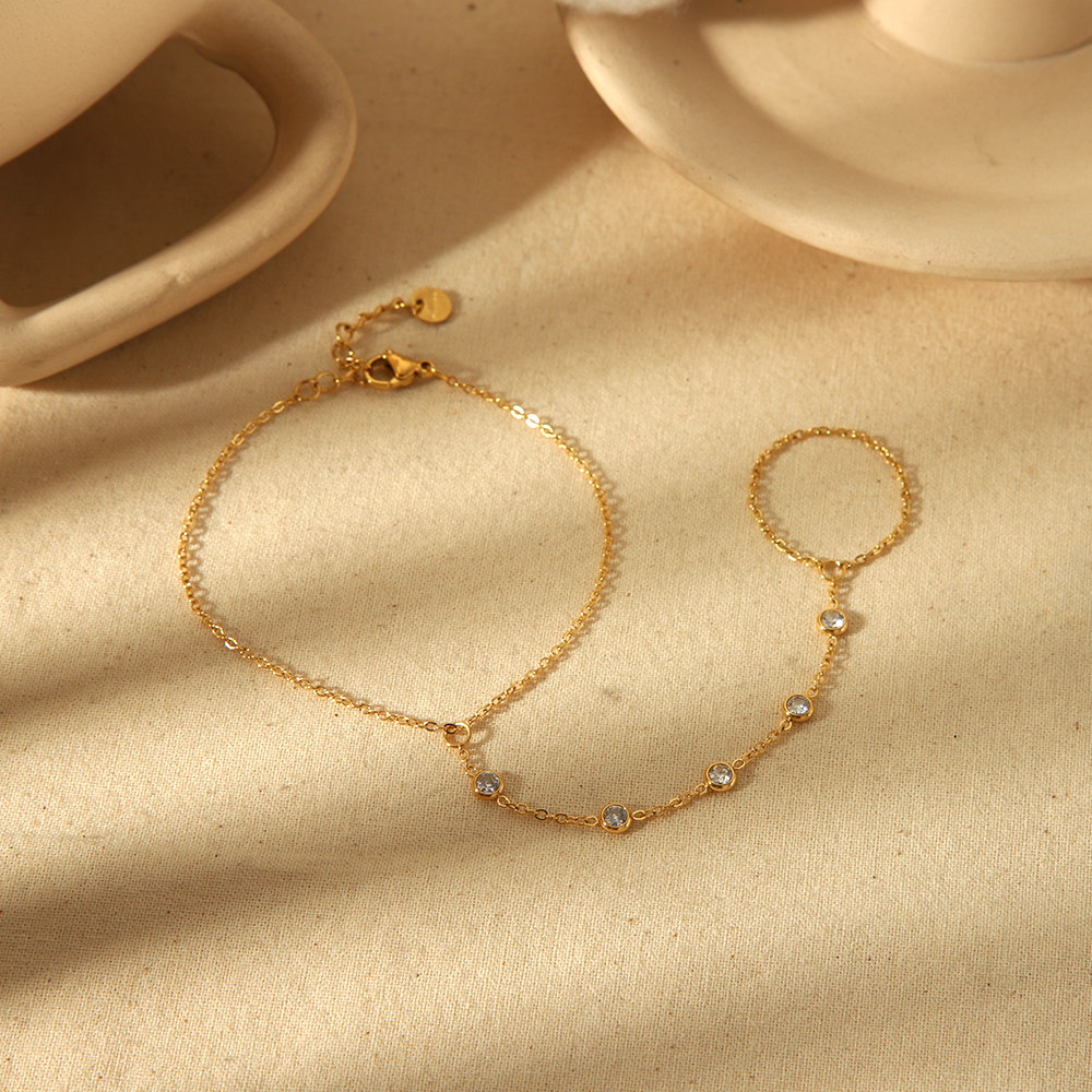 1 pezzo di semplice e alla moda braccialetto da dito in acciaio inossidabile placcato oro 18k con zirconi per le donne da indossare ogni giorno Immagine3