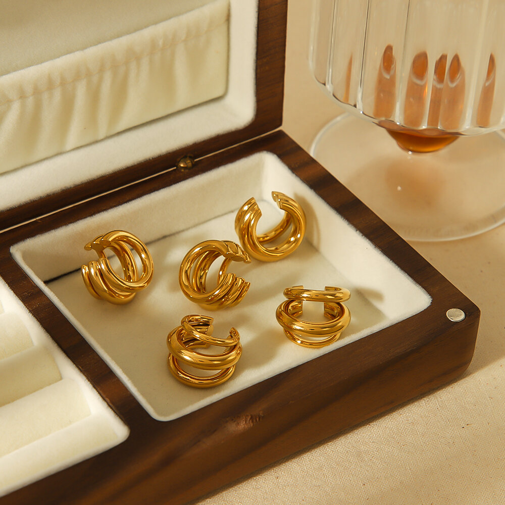 1 Stück kreativer und modischer, goldplattierter, glänzender, geometrischer Ohrclip aus Edelstahl für Damen zum täglichen Tragen Bild3