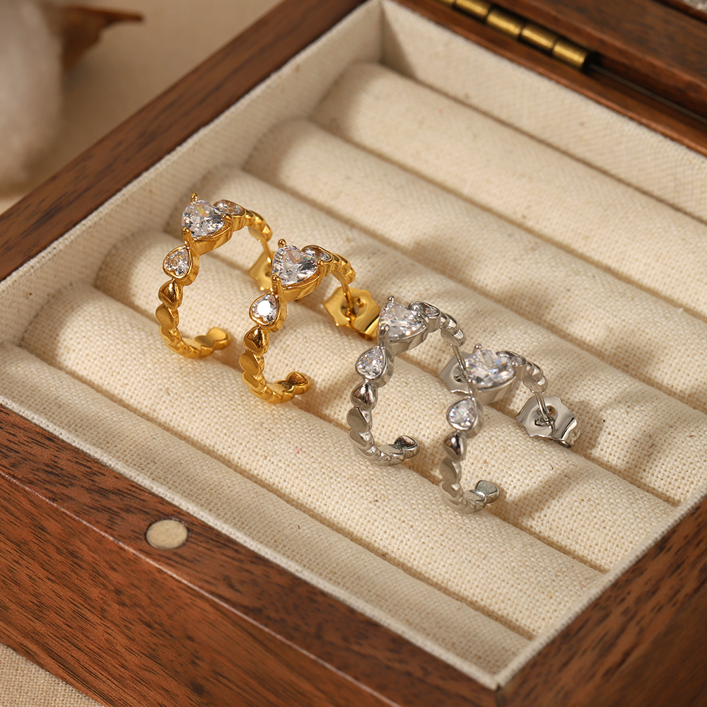 1 pair simple series sweet heart stainless steel  gold plated women stud earrings 2