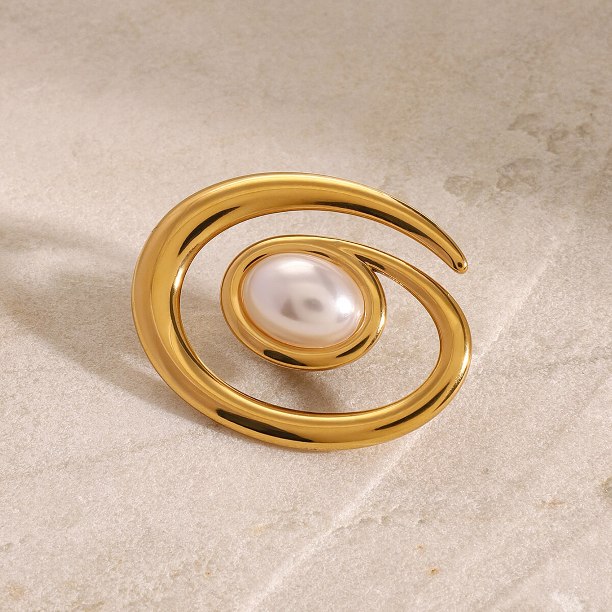 1 paire de broches géométriques classiques en acier inoxydable plaqué or  avec perles artificielles pour femme