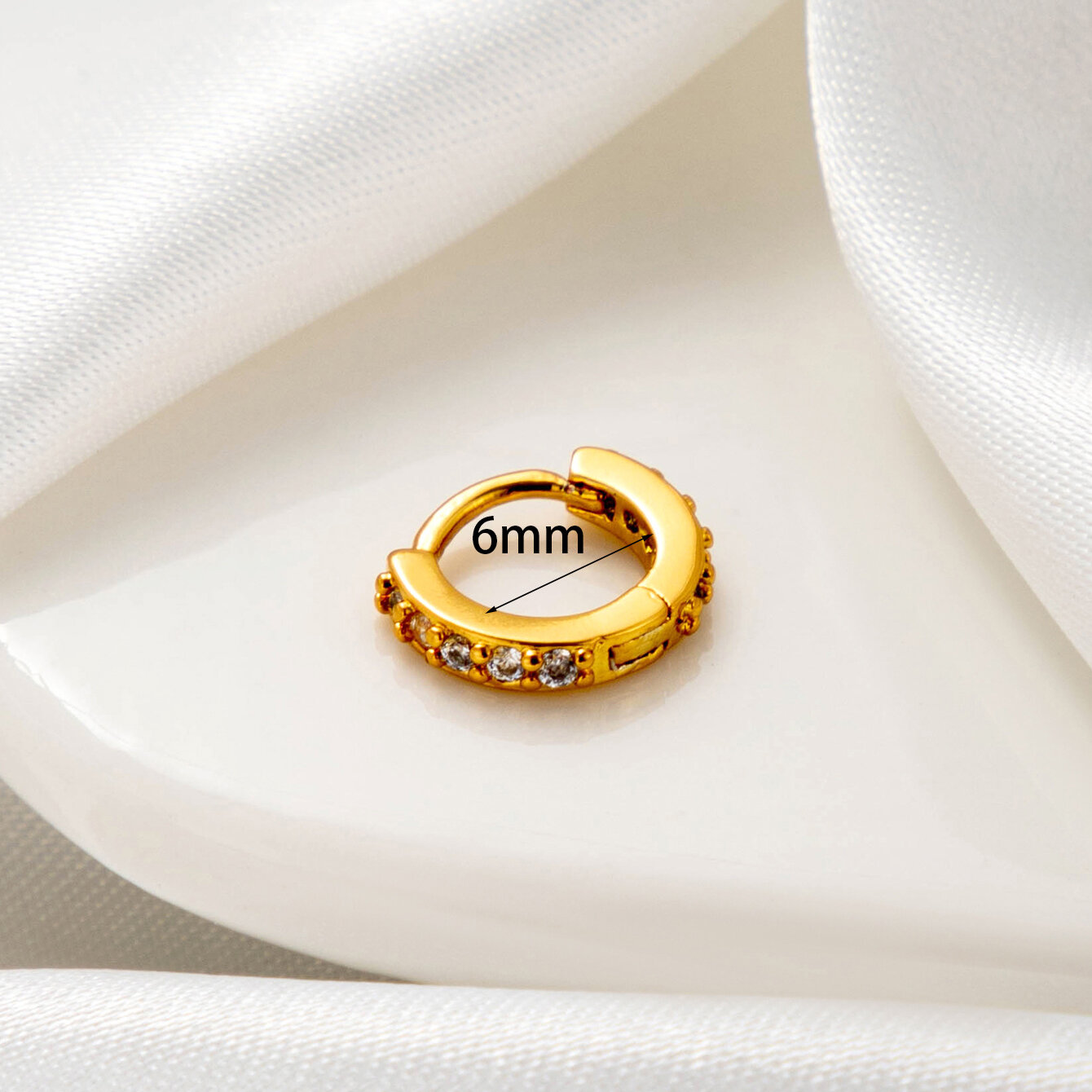 1 pezzo semplice serie classica croce rame senza placcatura materiale zircone orecchini da donna piercing h5 Immagine6