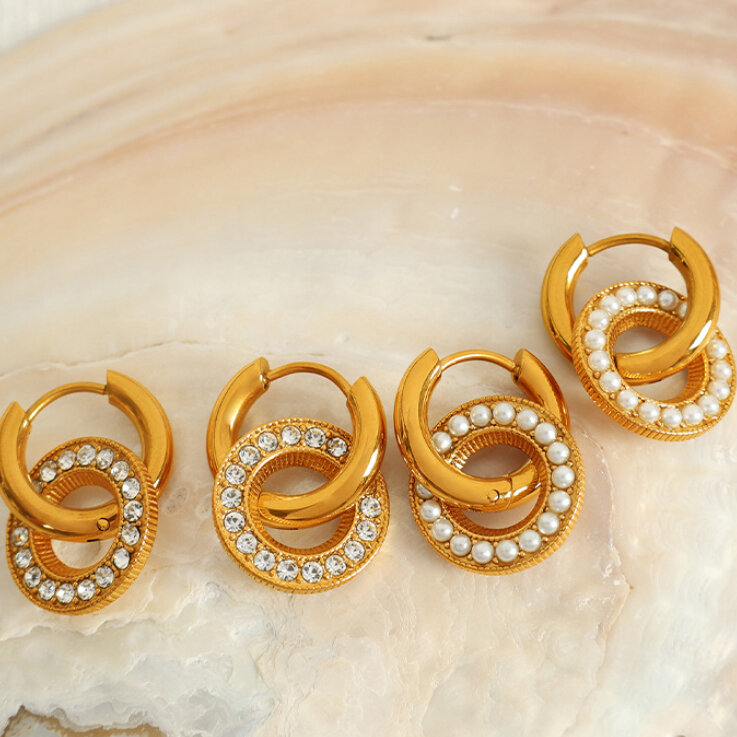 1 pair classic series retro geometric stainless steel  gold plated rhinestone women Stud Earrings Picture4