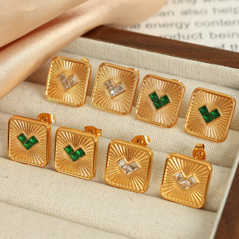 1 Paar Simple Series Retro Herz Edelstahl 18 Karat vergoldet Zirkon Damen Ohrstecker