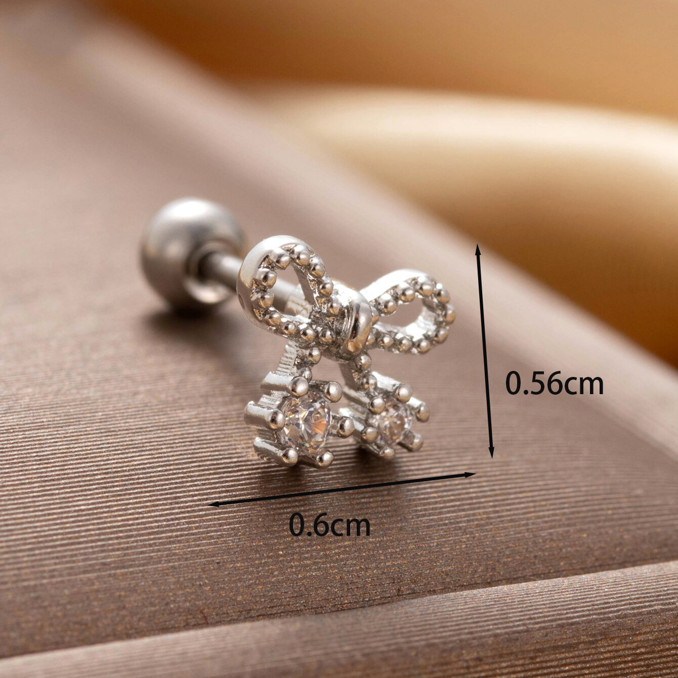 Boucles d'oreilles piercing femme Simple Series Classic Bow Knot en cuivre sans plaquage, ornées de zircon Image3
