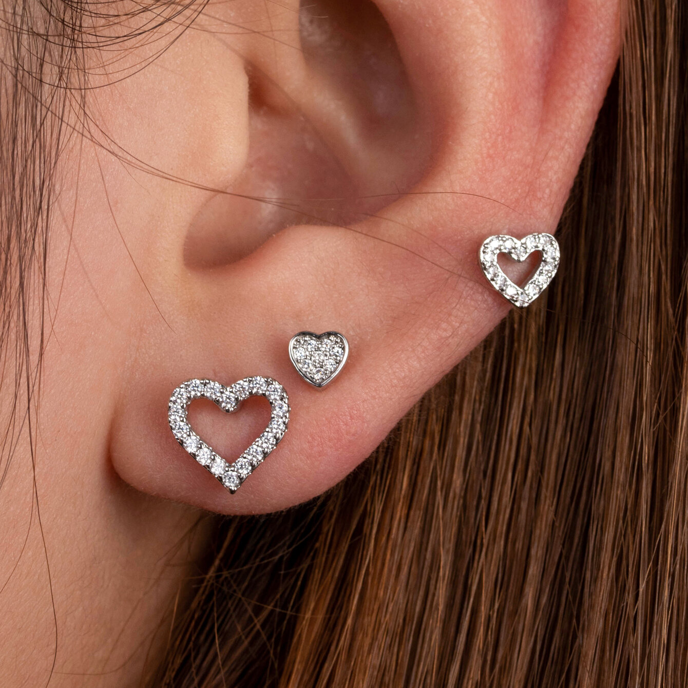 1 pezzo semplice serie classico cuore titanio acciaio senza placcatura materiale zircone orecchini da donna piercing