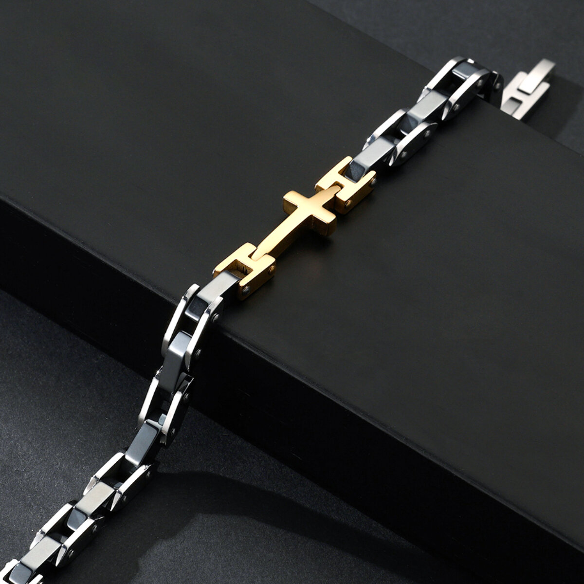 1 Paio Di Bracciali Da Uomo In Acciaio Inossidabile Con Croce Semplice Della Serie Simple Immagine3