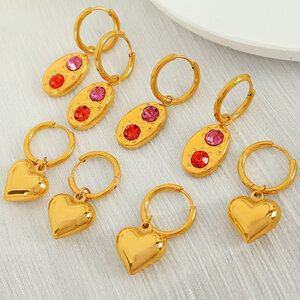 1 paio di orecchini pendenti da donna in acciaio inossidabile placcato oro con cuore semplice della serie simple h5 Immagine3
