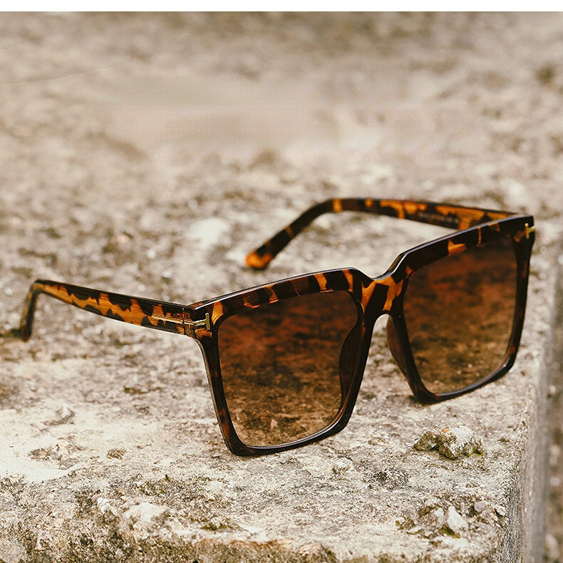 1 Pair Simple Series Retro mixed color Plastic Women Sunglasses