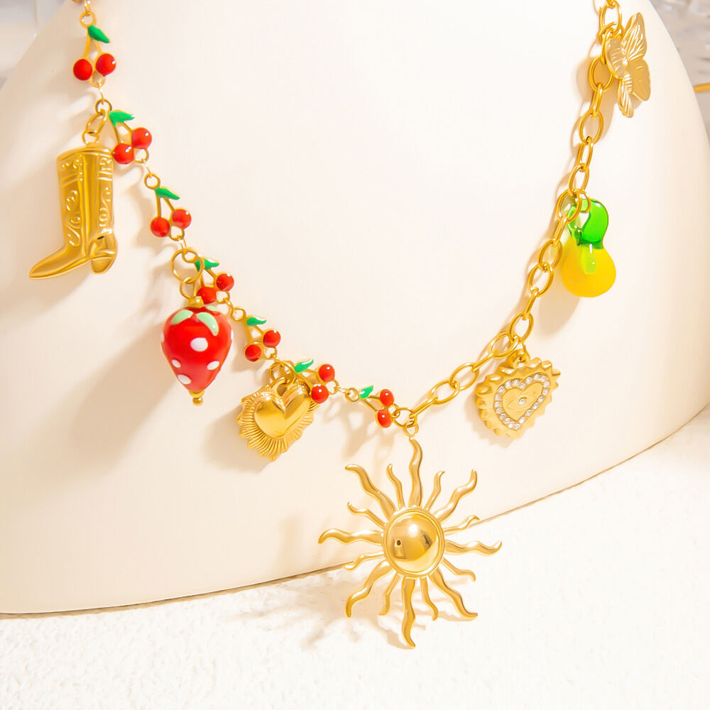 1 pezzo di lusso serie dolce cuore in acciaio inossidabile placcato oro 18K strass donne ciondolo collane h5 Immagine7