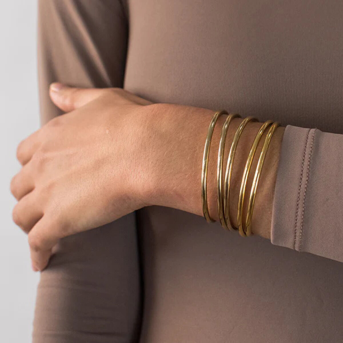 1 pezzo semplice serie semplice anulare in acciaio inossidabile placcato oro 18K braccialetti da donna h5 Immagine8