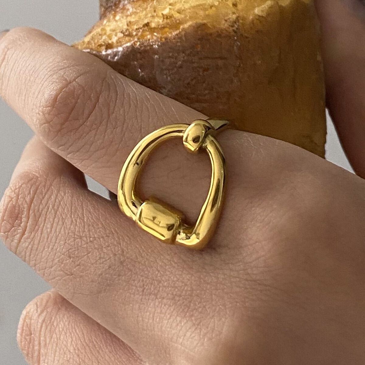1 Stück Minimalistische Serie Schicker unregelmäßiger Ring aus Edelstahl Wasserdicht Goldfarben Verstellbare Damenringe h5Bild9