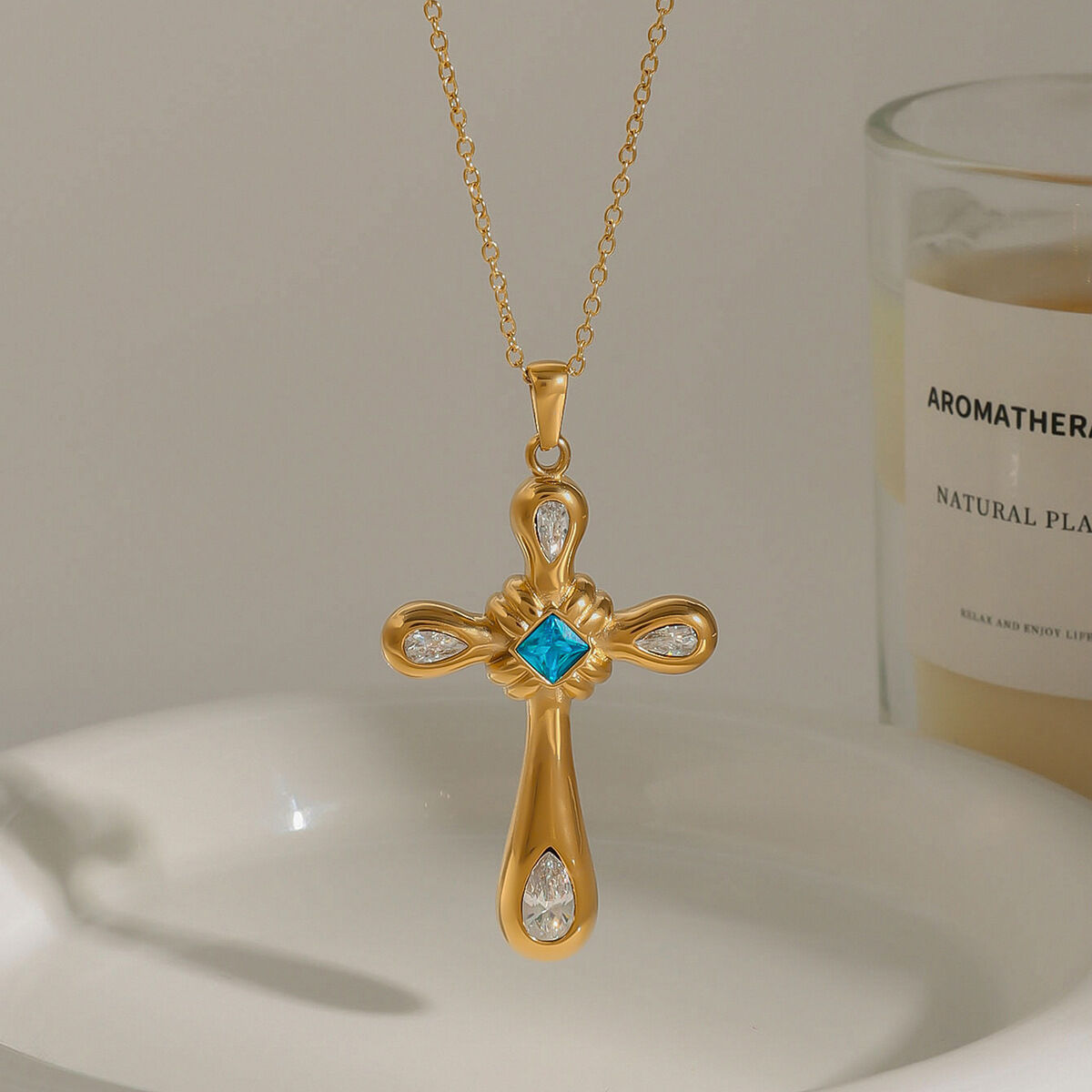 1 Piece Shining Series Exquisite Cross Stainless Steel Waterproof Gold Color Women's Pendant Necklaces