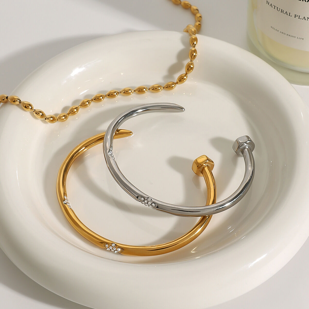1 Piece Modern Series Classic Annular Nail Stainless Steel Waterproof Gold Color Women's Bangles