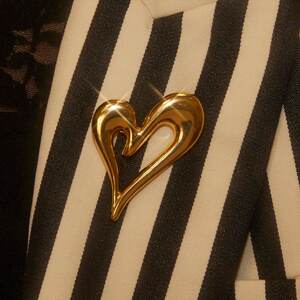 1 Piece Romantic Series Elegant Chic Heart Shape Stainless Steel Waterproof Gold Color Women's Brooches h5 Picture3